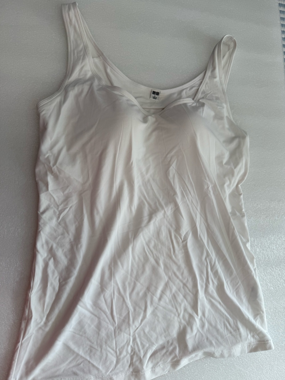 Uniqlo Men's White Tank Top - Smooth Stretch